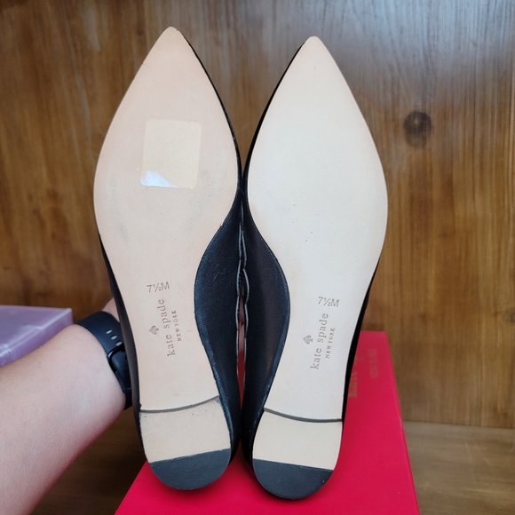 Kate Spade black pointed closed toe leather flats cut out details NIB 7.5 - Picture 10 of 11